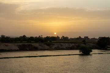 The Nile River is a river that flows through the northeastern part of the African continent. With a total length of 6,650 km, it is the longest river in the world