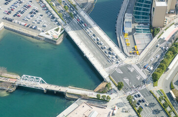 俯瞰からみた都市の交差点