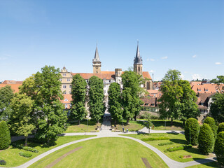Schloss mit Kirche und Park in &Ouml;hringen, Hohenlohe