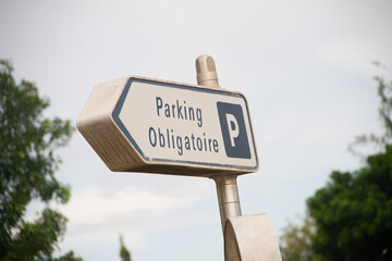 Panneau d'indication parking