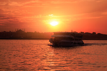 Obraz premium Evening sea view and ships, Seascape overlooking the coast of Turkey