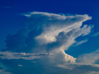 Bizarres Wolkengebilde