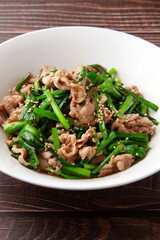 ニラと豚肉の炒め物