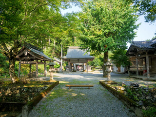 Obraz premium 京都府南丹市日吉町の多治神社