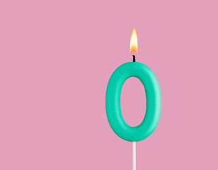 Birthday card with green number 0 candle - Pastel pink background