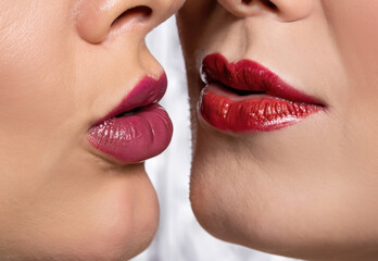 Naklejka premium close up of a couple kissing
