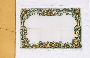 Textura de azulejos portugueses em parede branca