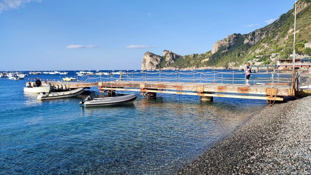 Marina del Cantone - Pontile di imbarco di mattina presto