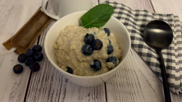 porrige with blueberry