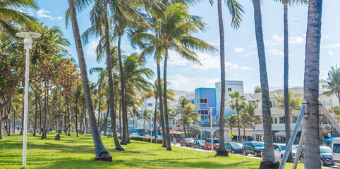 Ocean Drive under a shining sun in Miami Beach