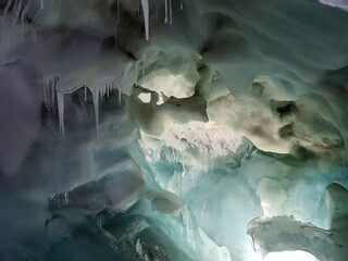 Eishöhle
