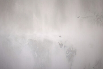 白灰色のグランジ背景、粗い質感の水彩背景。