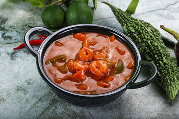 Thai red curry with prawn