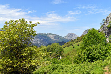 Landscape of the Urkiola Natural Park. In the center, Mount Mugarra (969 m). Basque Country. Spain
