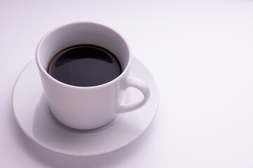 マグカップに入ったブラックコーヒー