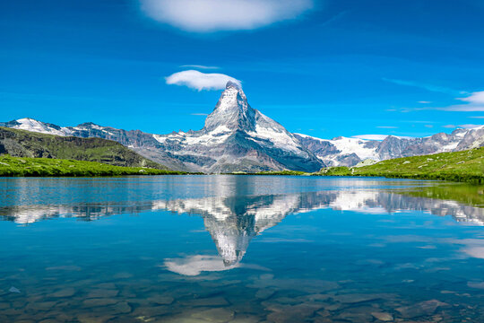 Mont Cervin au lac Stellisee