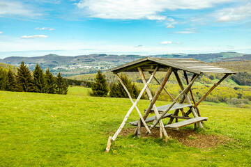 Eine Frühlingshafte Wanderung durch das wunderschöne Sinntal zum Schwarzen Berge bei Riedenberg -...