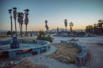 Obraz premium Abandoned amusement park in California near Mojave Desert 