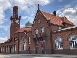 Obraz premium Historische Hapag Hallen als Auswanderungsmuseum in Cuxhaven an der Nordsee