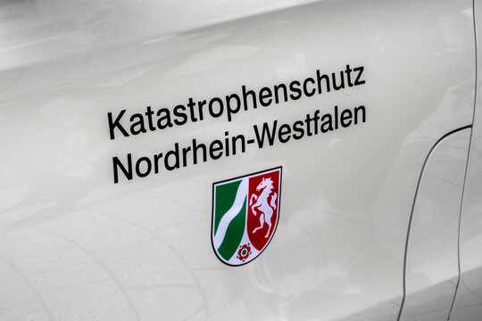 Fahrzeugaufschrift Katastrophenschutz Nordrhein-Westfalen