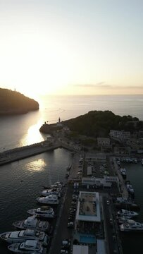 Aerial video over Avinguda de Gabriel Roca i Garc&iacute;as, Palma de Mallorca island, Spain