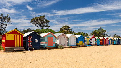 Obraz premium Beautiful bathing houses on white sandy beach at Brighton in Melbourne, Australia.
