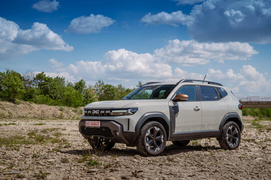 2024 Dacia Duster