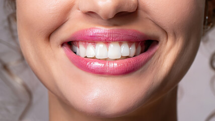 Naklejka premium close up lips of woman, red lipstick, beautiful smile, woman with perfect teeth
