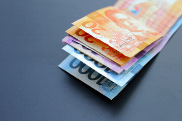 Philippine money, Banknotes with coins