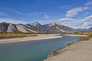 Fototapeta premium Sunny Autumn Day at Jasper National Park