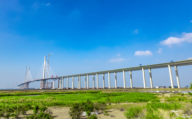 The Huangmaohai Bridge under construction in Zhuhai, Guangdong Province