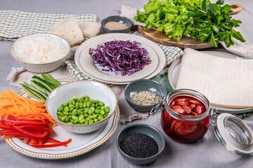 Sommerrollen, vietnamesische Küche, frisch vegan kochen
