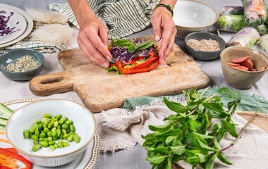 Sommerrollen, vietnamesische Küche, frisch vegan kochen
