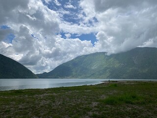 lago di montagna