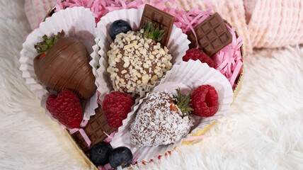 chocolate covered strawberries 