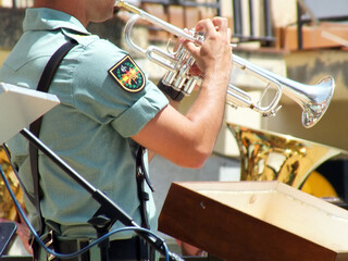 Legionario tocando la trompeta