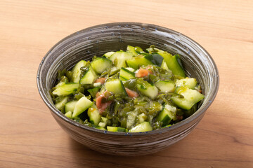 ［三陸産めかぶ］刻みめかぶとキュウリの梅肉和え