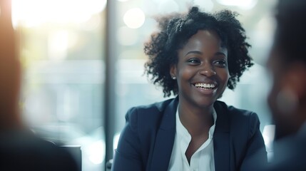 Obraz premium Smiling woman at business meeting : Generative AI