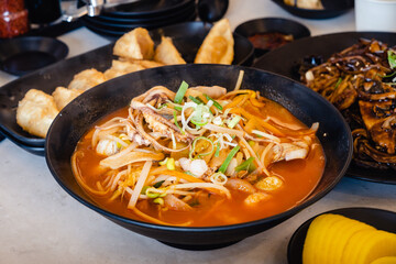 韓国ラーメン　ラミョン　海鮮ヌードル