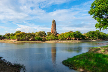 The beauty of the ancient architectural remains in Ayutthaya Province