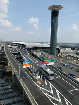 Charles de Gaulle Airtport - Control Tower and Terminal 2E