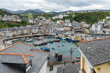 Obraz premium Luarca town with its fishing port. Valdes Council. Asturias
