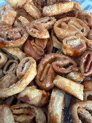 Palmeritas caseras, galletitas dulces con manteca y azúcar