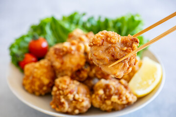 鶏のから揚げ