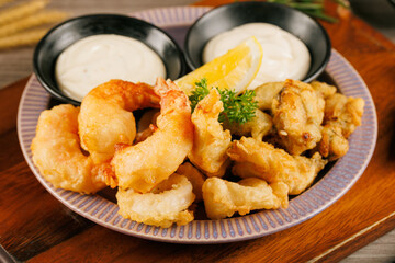 A big dinner party with a small group of friends. From many nationalities come to celebrate at this restaurant.