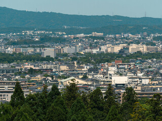 奈良公園から見る奈良市の街並み