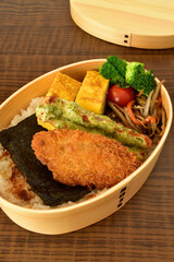 わっぱ弁当ののり弁