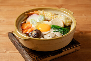 鍋焼きうどん