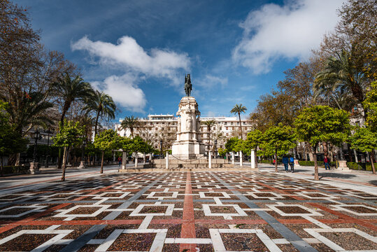 Plaza Nueva, Monumento a San Fernando, Seville, Andalusia, Spain