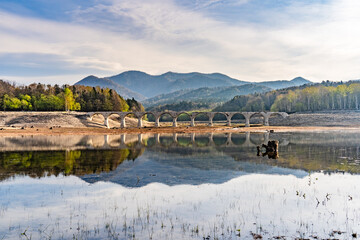 北海道　タウシュベツ川橋梁